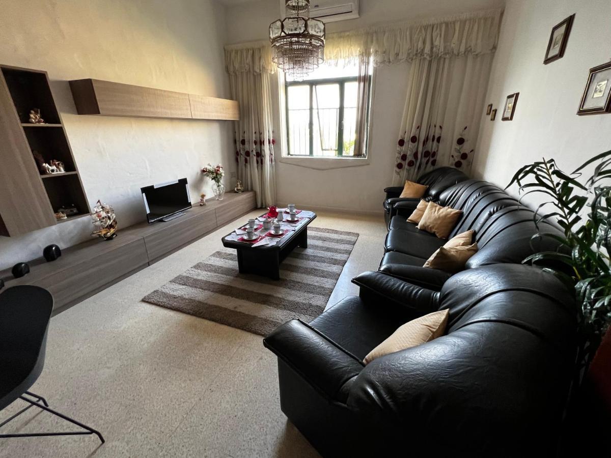Superb 3 Bedroom Apartment In La Valeta Exterior foto